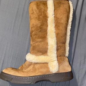 Vintage Tall Ugg Sundance Boots